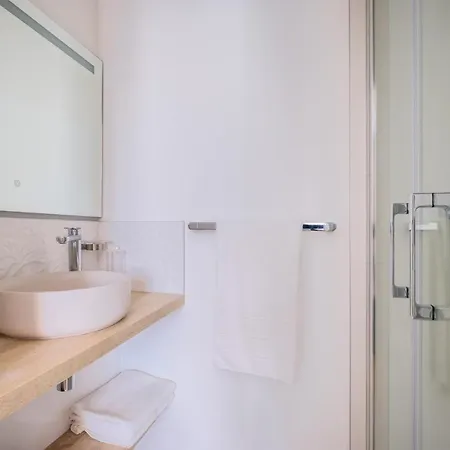 Cosy Lyon Ouest Apartment *